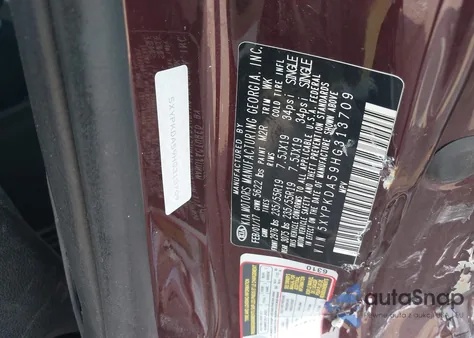 2017 Kia Sorento 3.3L Sx z USA, uszkodzony, nr VIN 5XYPKDA59HG313709